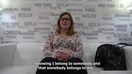 Chubby Nude Girls Sing